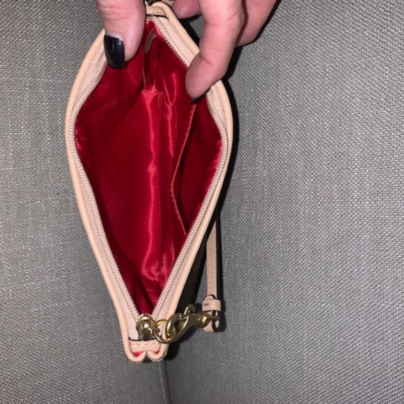 Coach wristlet - Picture 2 of 2